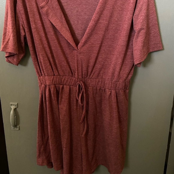 Jumpsuit red from shein size large - Picture 3 of 5